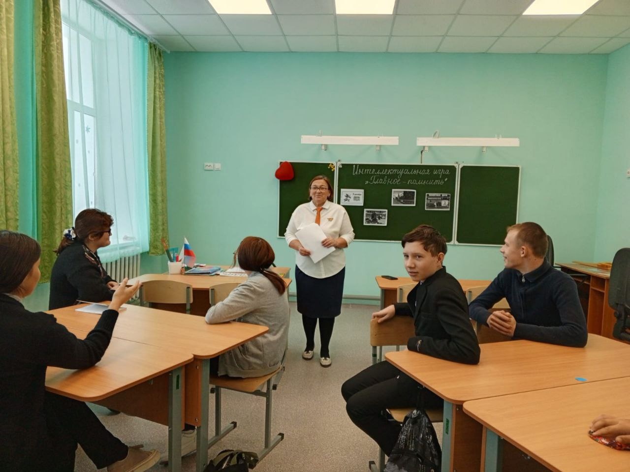 Интеллектуальная игра «Главное помнить»,  посвященная Дню Неизвестного солдата..