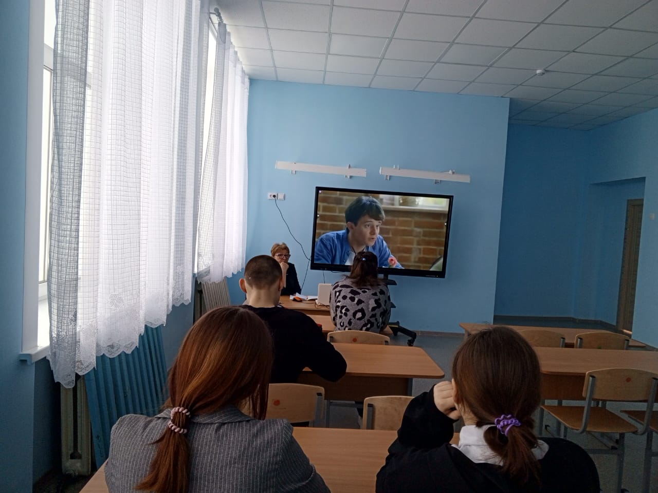Внеурочное занятие «Разговоров о важном» на тему «Как найти свое место в обществе?».