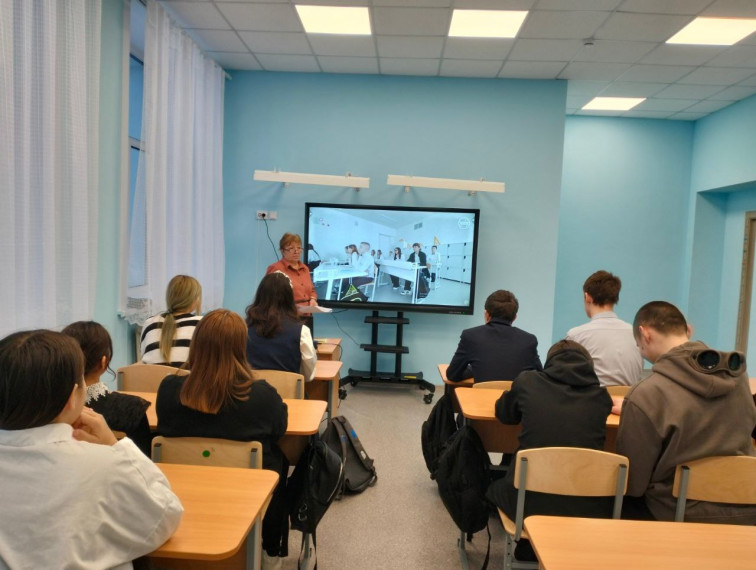 Профориентационное занятие курса «Россия — мои горизонты» на тему «Россия умная: наука и образование»..
